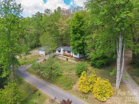 70 Melton Road Candler NC 28715