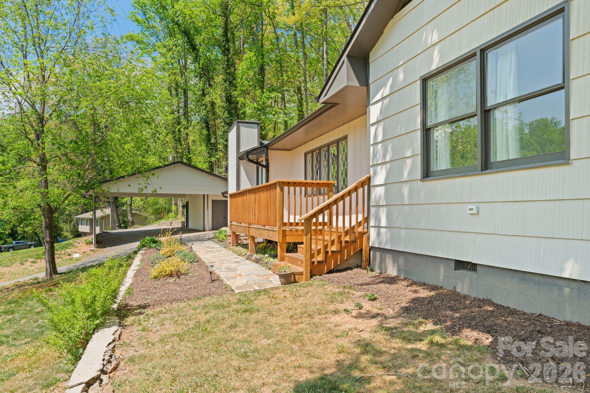 70 Melton Road Candler NC 28715