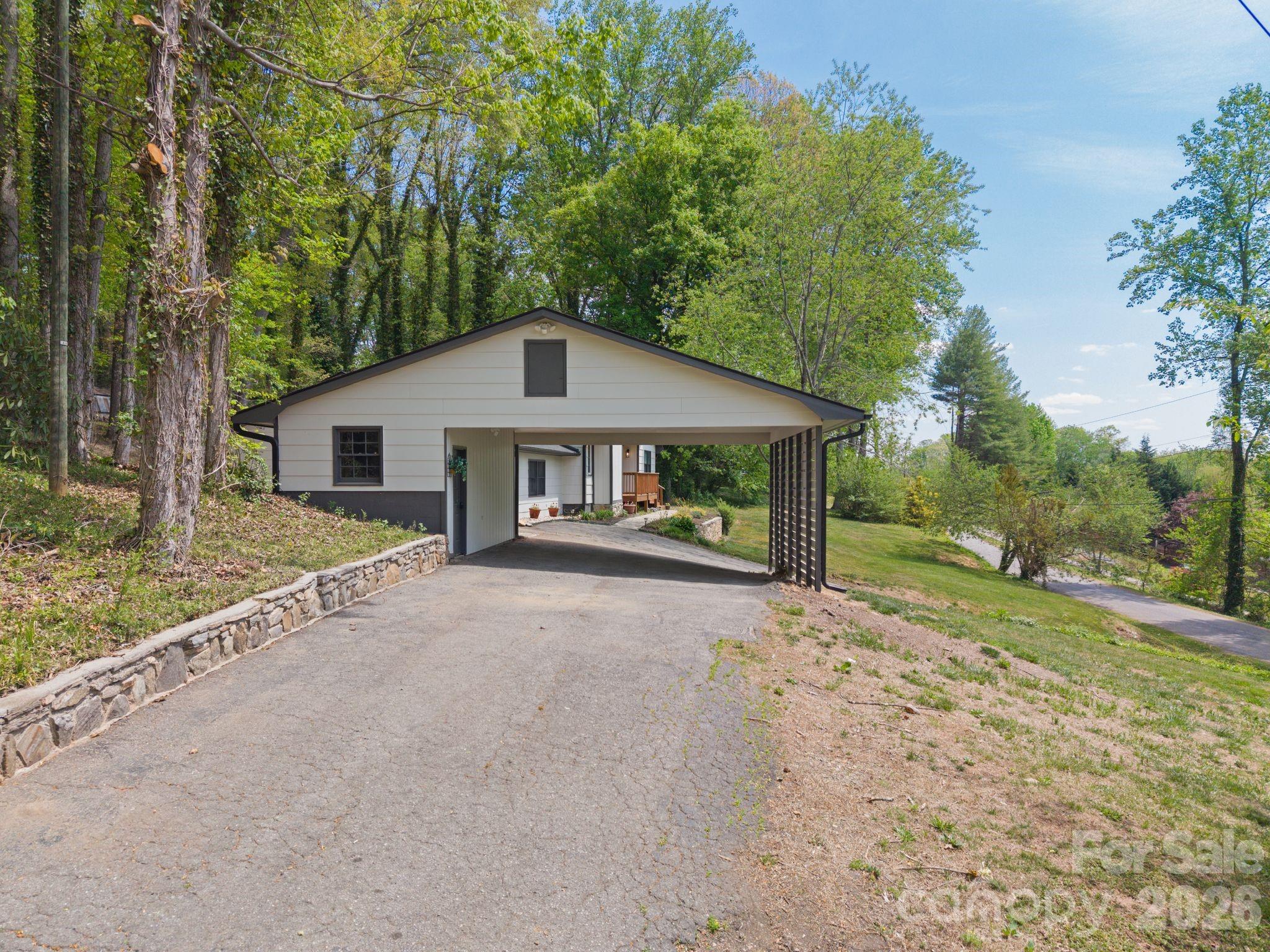 70 Melton Road Candler NC 28715