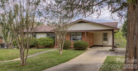 8 Summit Drive Arden NC 28704