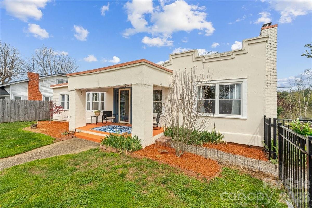 Asheville NC, 63 Washington Avenue