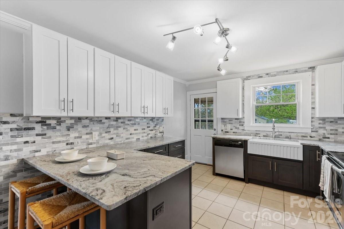 63 Washington Avenue Asheville NC 28804