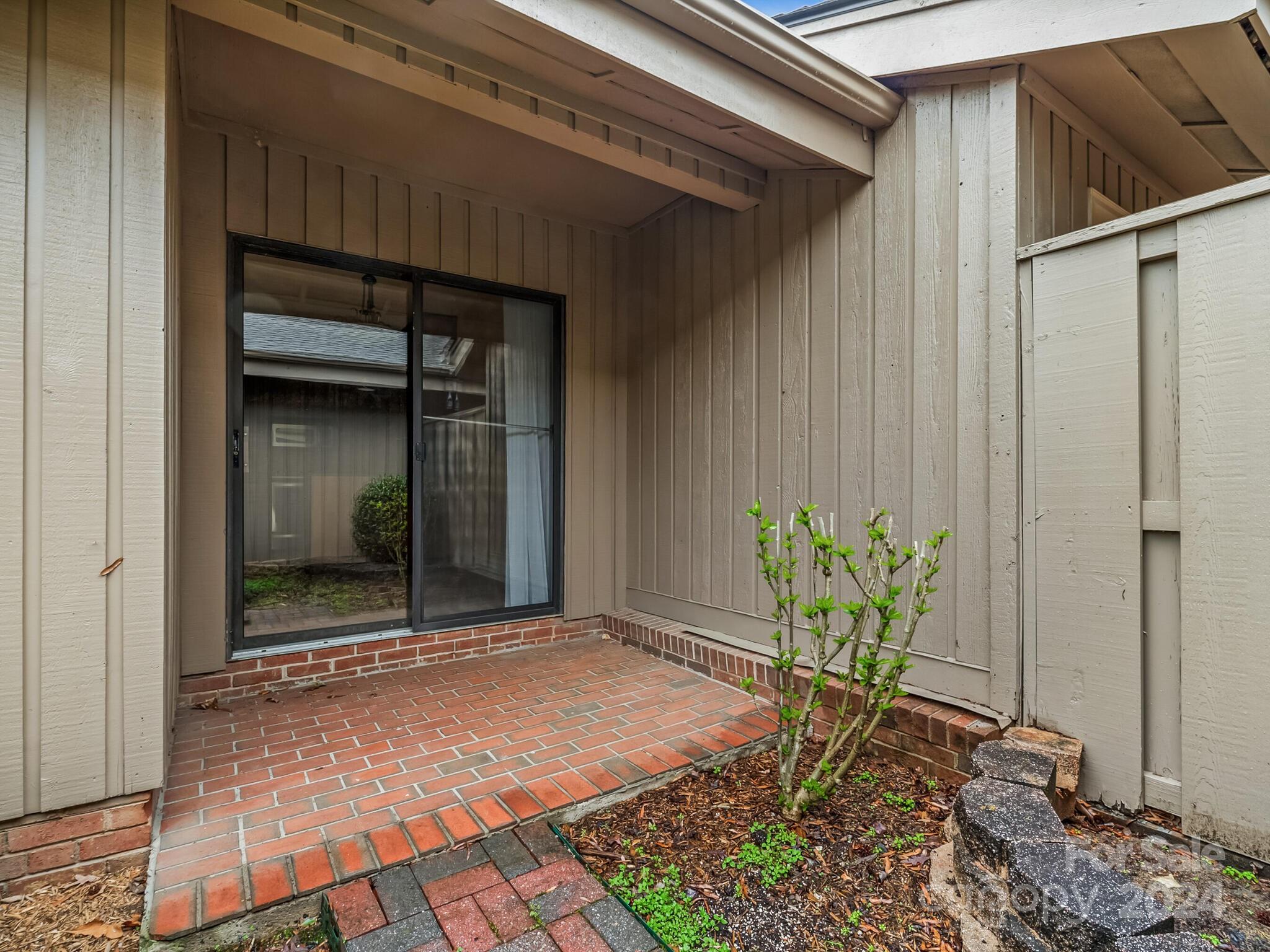 5315 Wingedfoot Road Charlotte NC 28226