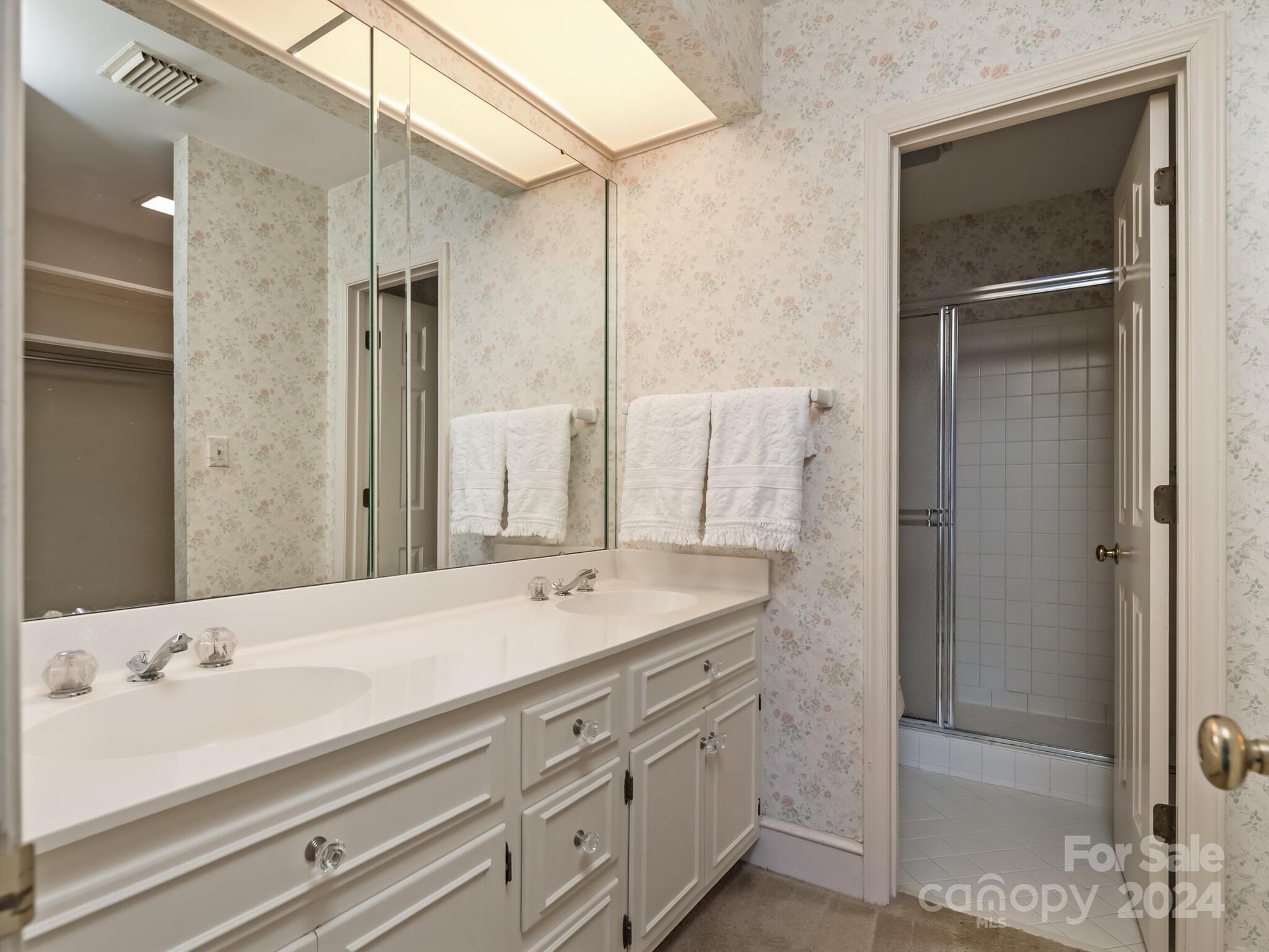 5315 Wingedfoot Road Charlotte NC 28226