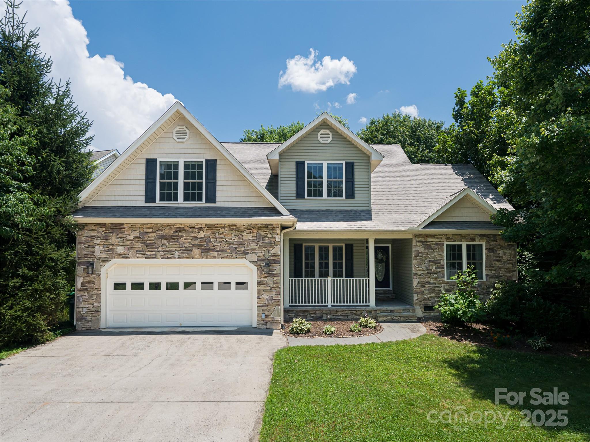 19 Driftstone Circle Arden NC 28704