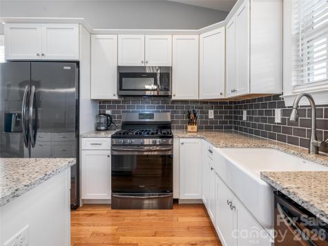 17 Dreambird Drive Leicester NC 28748