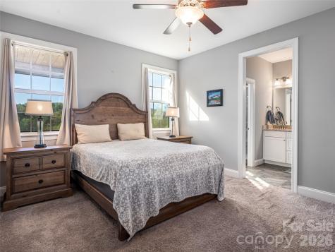 17 Dreambird Drive Leicester NC 28748