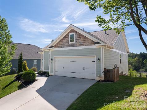 17 Dreambird Drive Leicester NC 28748