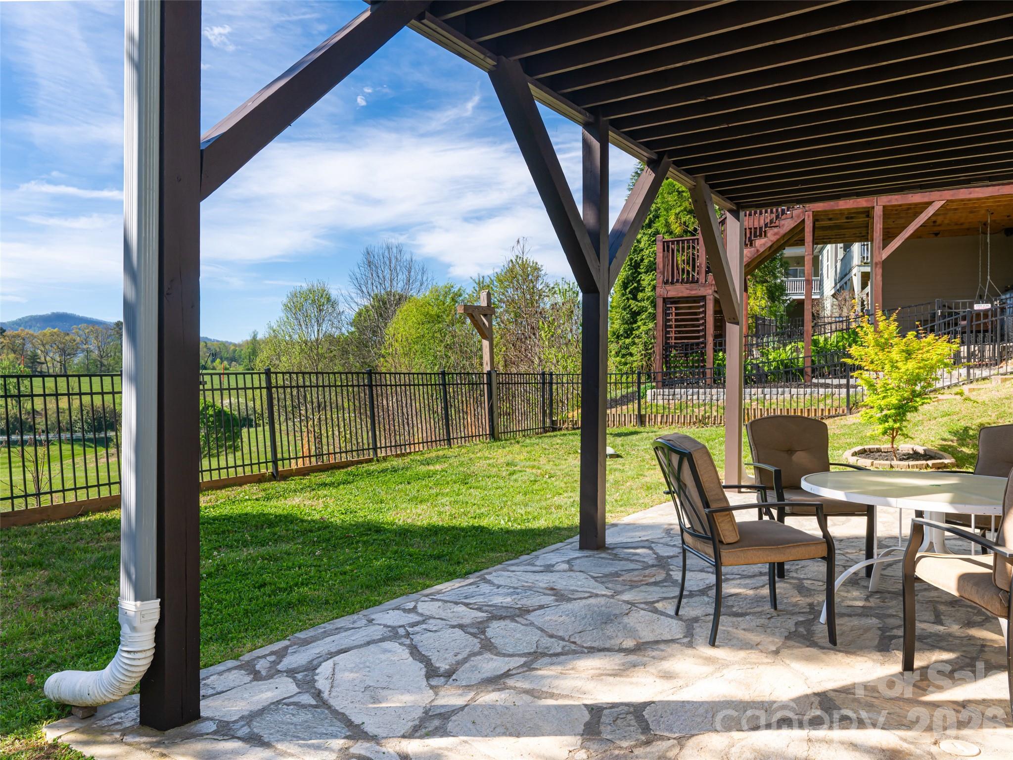 17 Dreambird Drive Leicester NC 28748