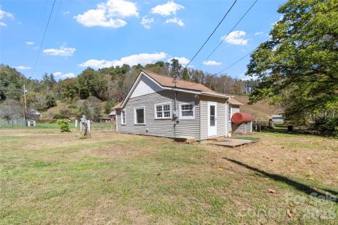 689 Bald Mountain Road Burnsville NC 28714