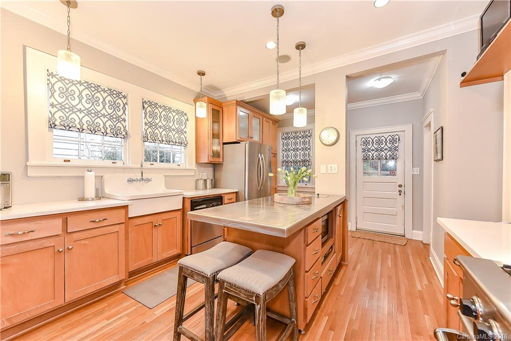 2306 Charlotte Drive Charlotte NC 28203