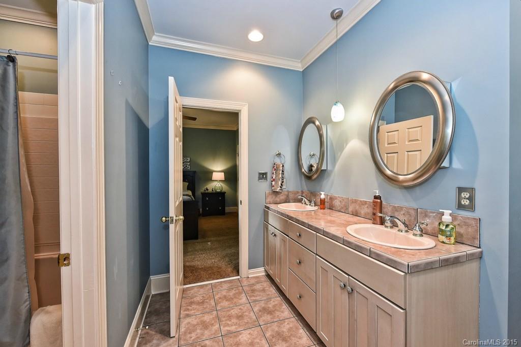 1124 Porters Pond Lane Matthews NC 28105