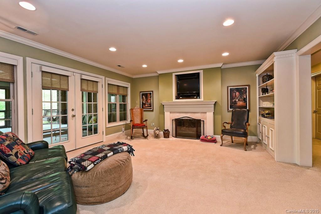 1124 Porters Pond Lane Matthews NC 28105