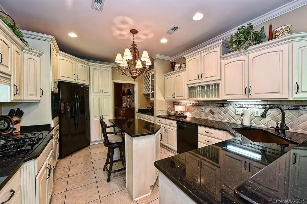 1124 Porters Pond Lane Matthews NC 28105