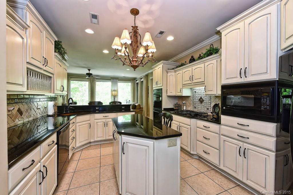 1124 Porters Pond Lane Matthews NC 28105