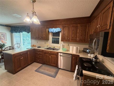 605 Queens Road Cherryville NC 28021