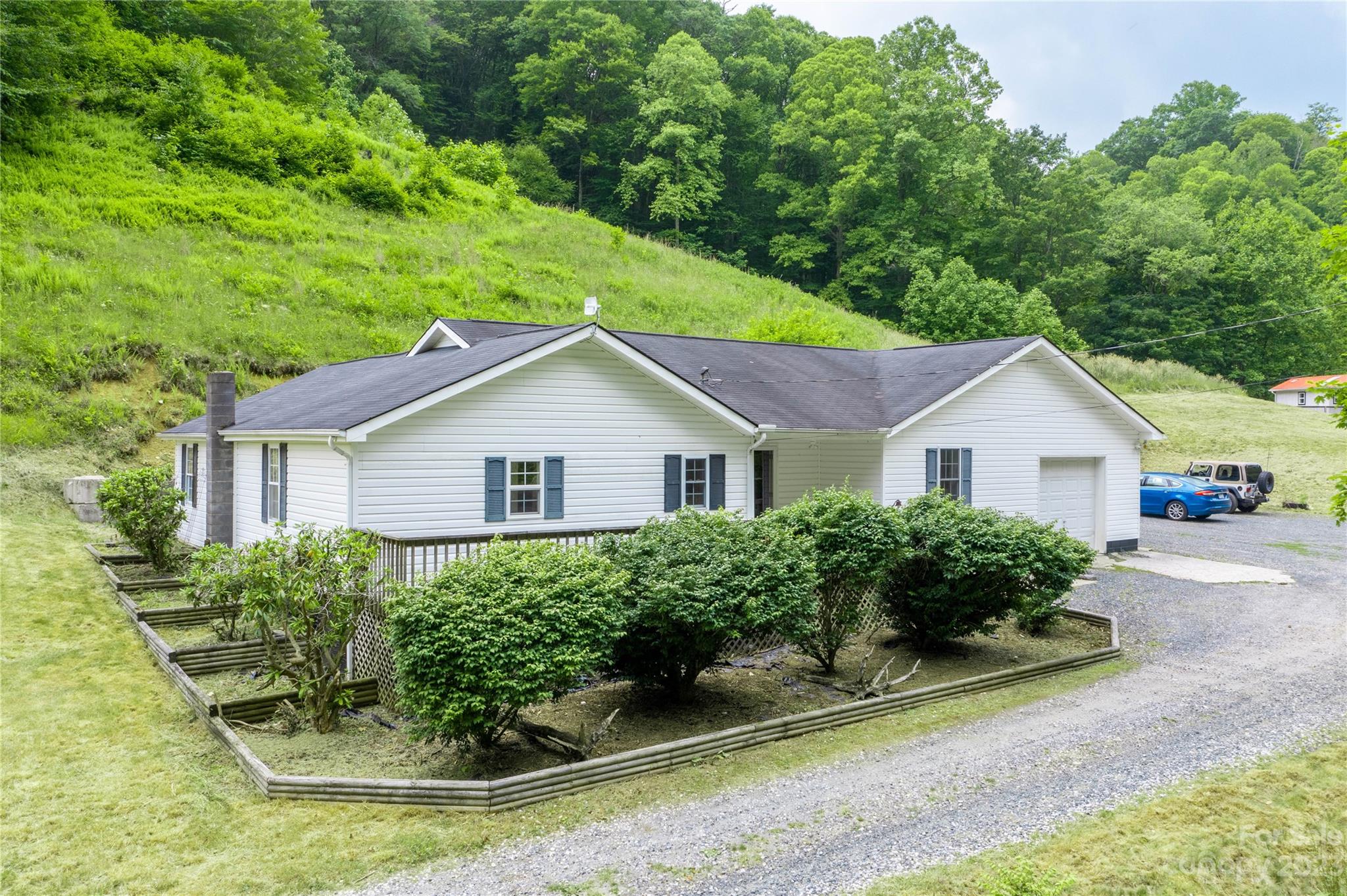 15083 226 Highway N, Bakersville, NC 28705 | Car4041906 | Weaverville ...