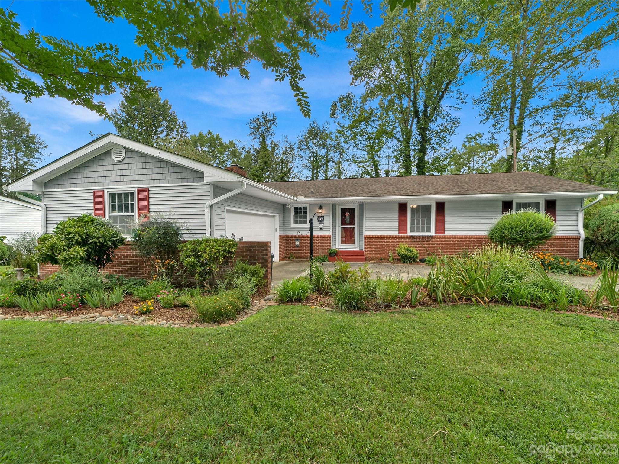 65 Far Hills Terrace Brevard NC 28712