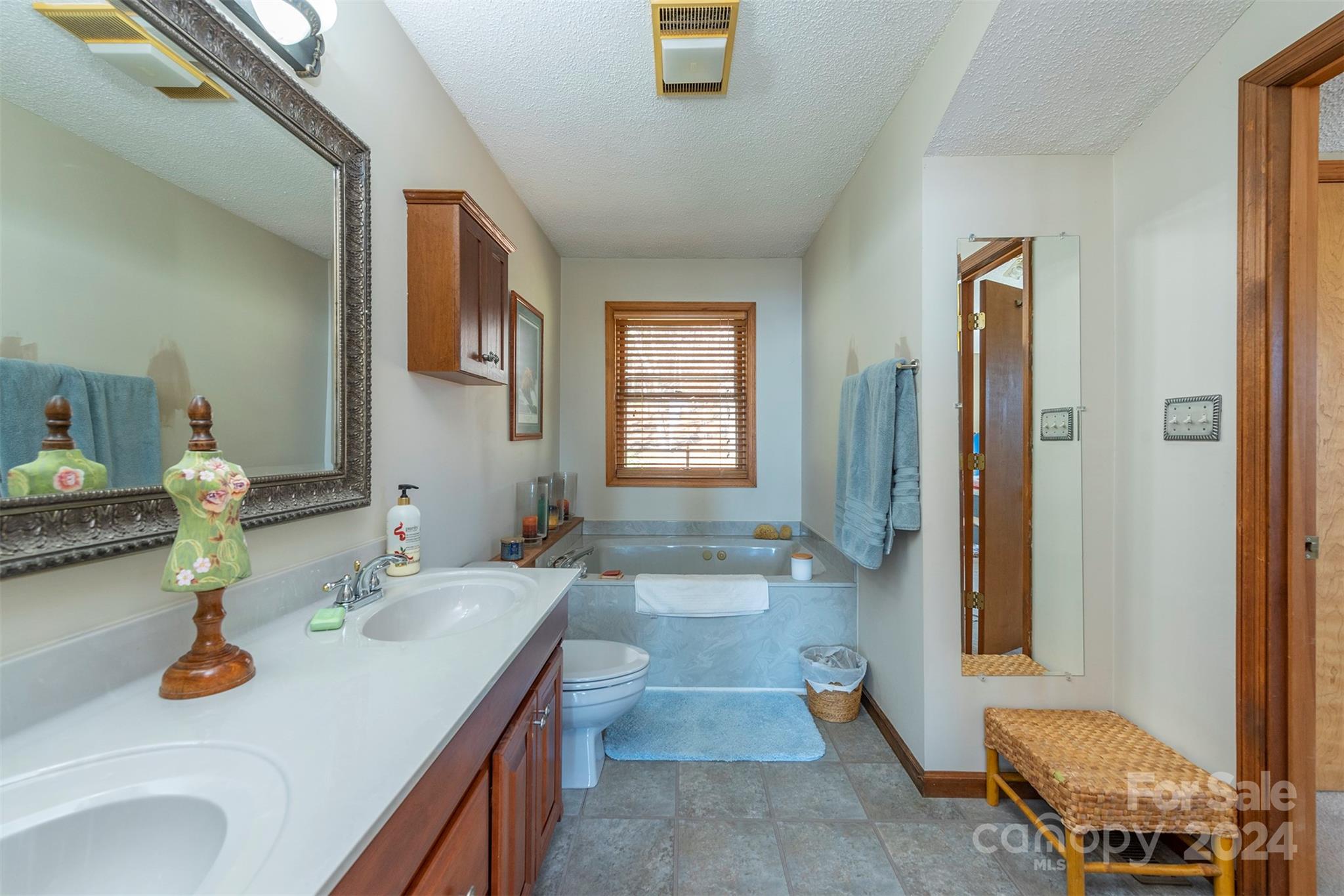 36 Randall Drive Fairview NC 28730