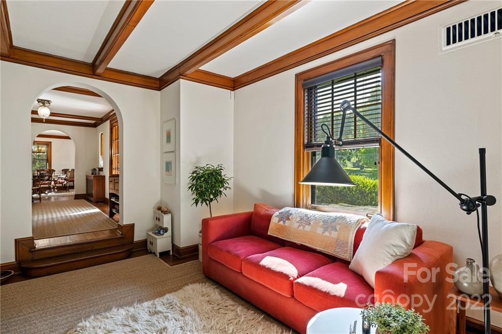 76 Kimberly Avenue Asheville NC 28804