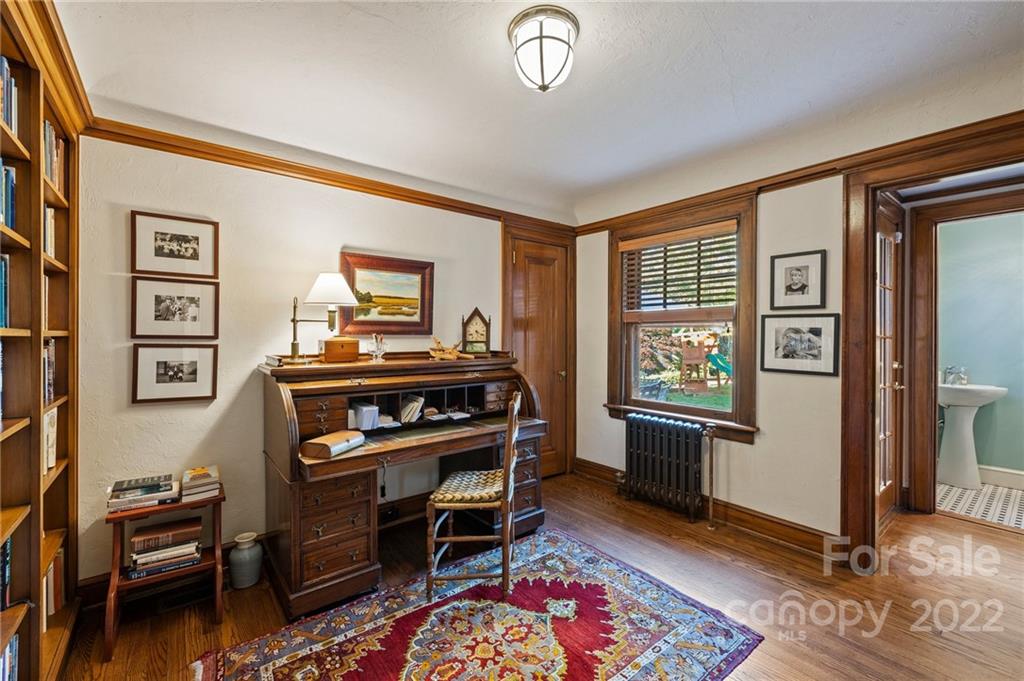 76 Kimberly Avenue Asheville NC 28804