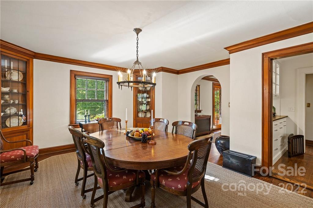76 Kimberly Avenue Asheville NC 28804