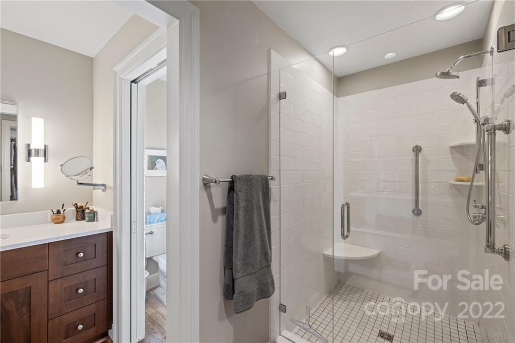 76 Kimberly Avenue Asheville NC 28804