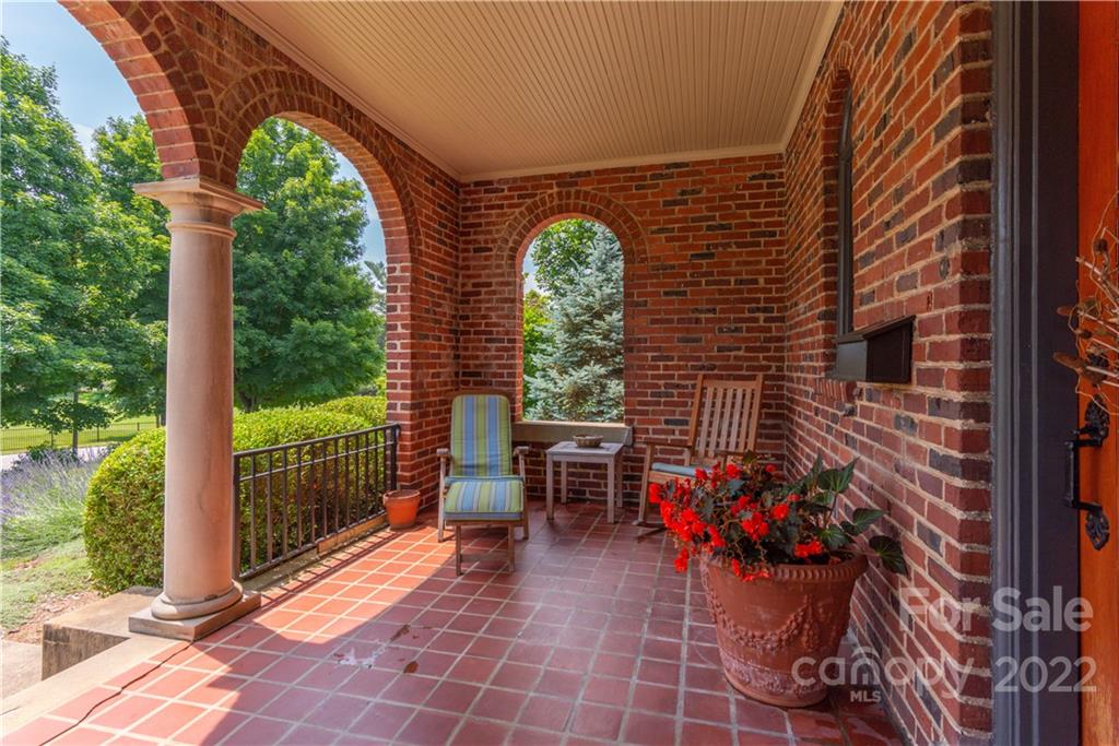 76 Kimberly Avenue Asheville NC 28804