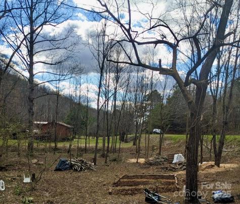 2828 E Pine Street Mount Airy NC 27030