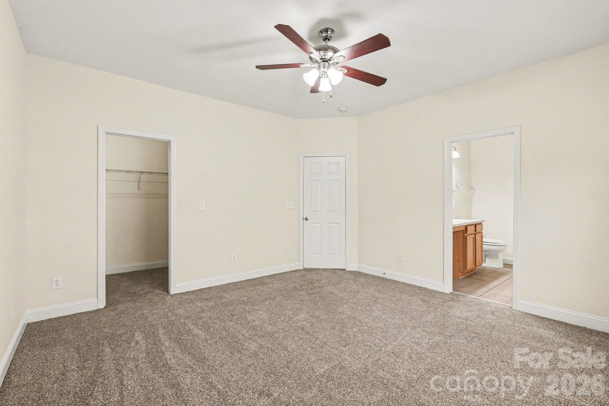 10926 Kinnairds Street Charlotte NC 28278