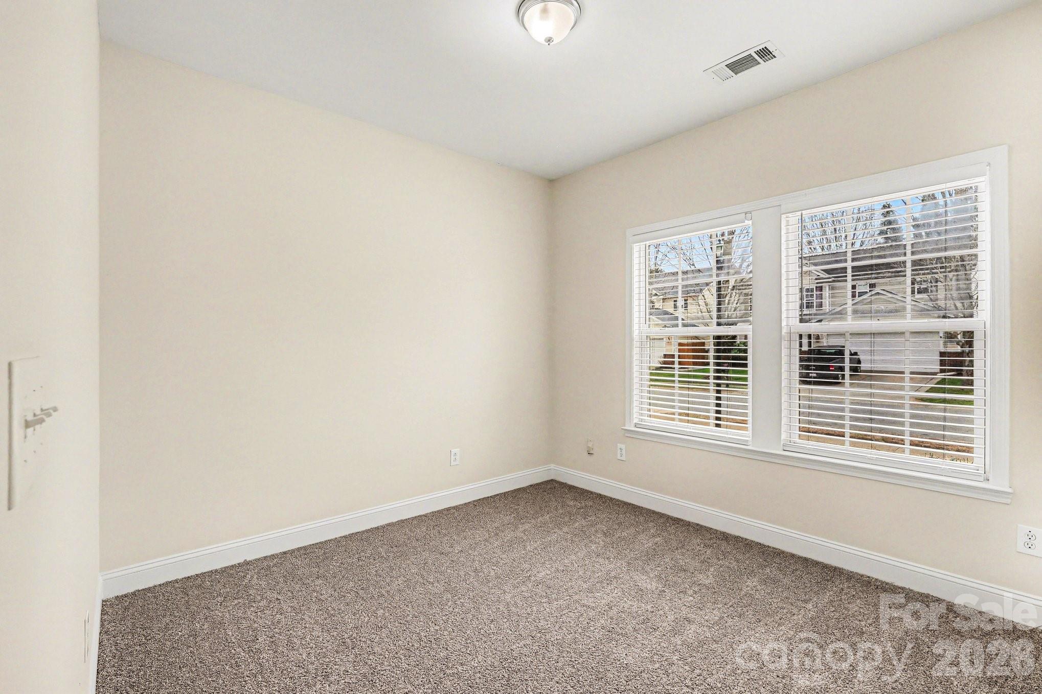 10926 Kinnairds Street Charlotte NC 28278
