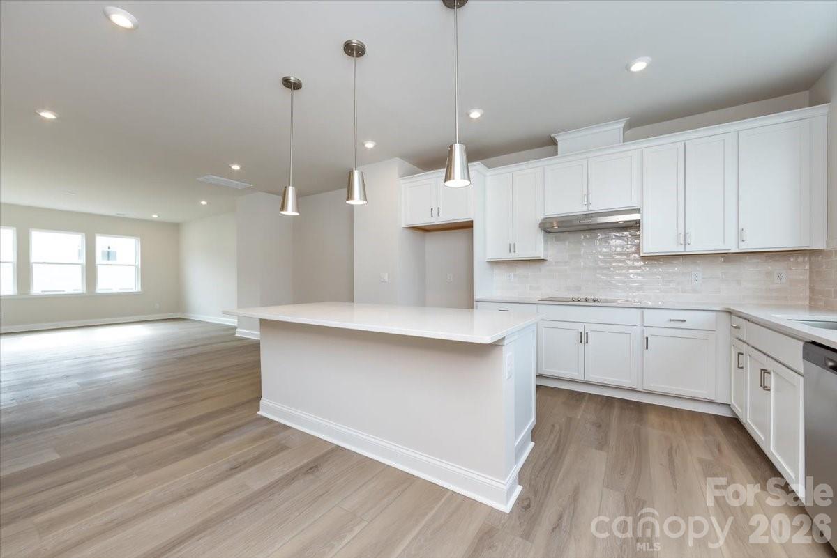 909 Archway Lane Charlotte NC 28217