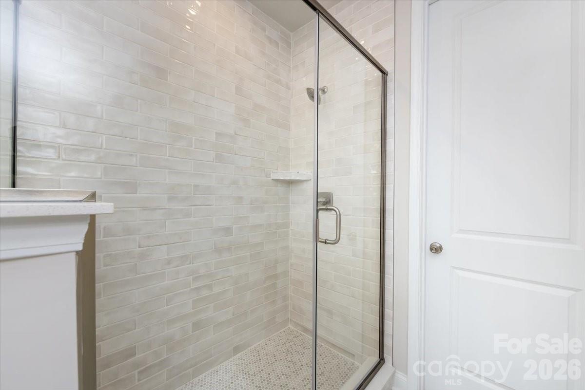 909 Archway Lane Charlotte NC 28217