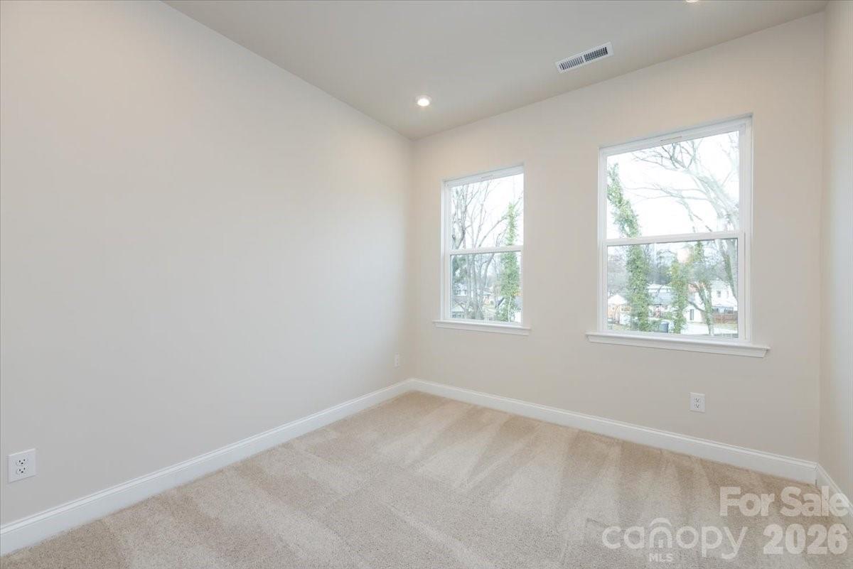 909 Archway Lane Charlotte NC 28217