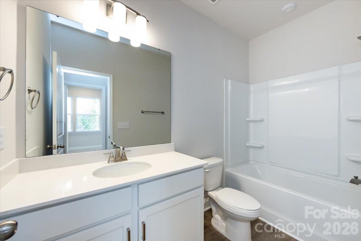 909 Archway Lane Charlotte NC 28217