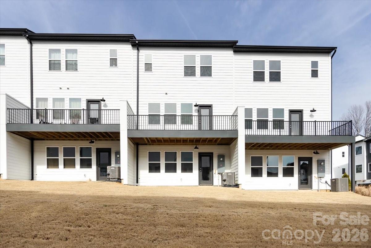 909 Archway Lane Charlotte NC 28217