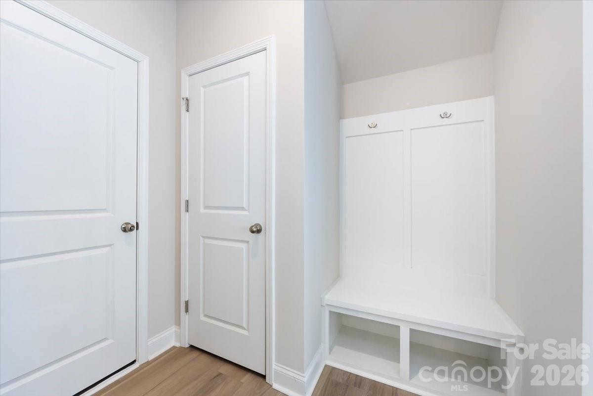 909 Archway Lane Charlotte NC 28217