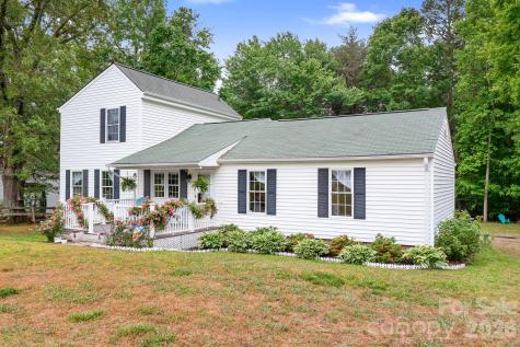1823 N Ingleside Farm Road Iron Station NC 28080