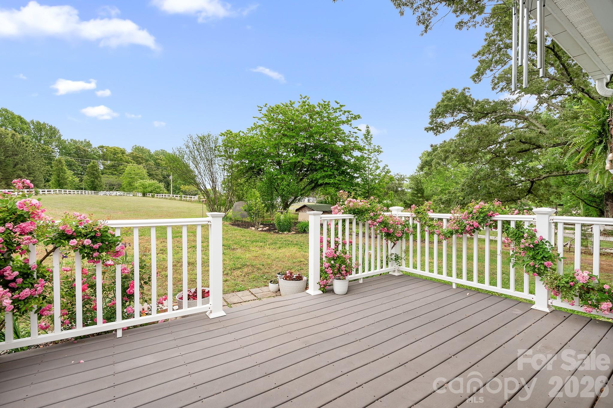 1823 N Ingleside Farm Road Iron Station NC 28080