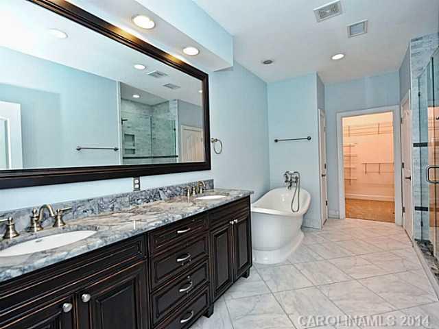 11329 Corliss Avenue Charlotte NC 28277