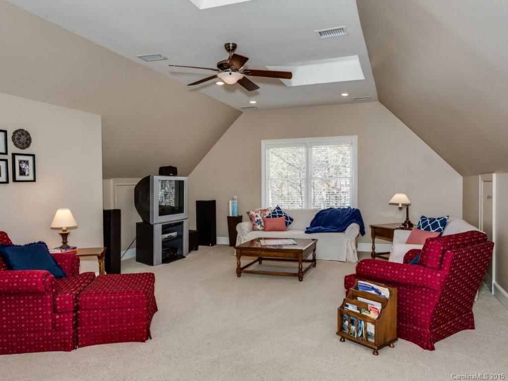 2322 Hemby Place Charlotte NC 28270