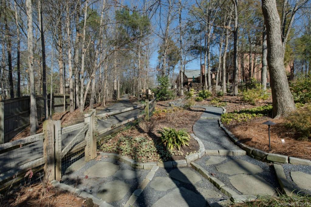 2322 Hemby Place Charlotte NC 28270