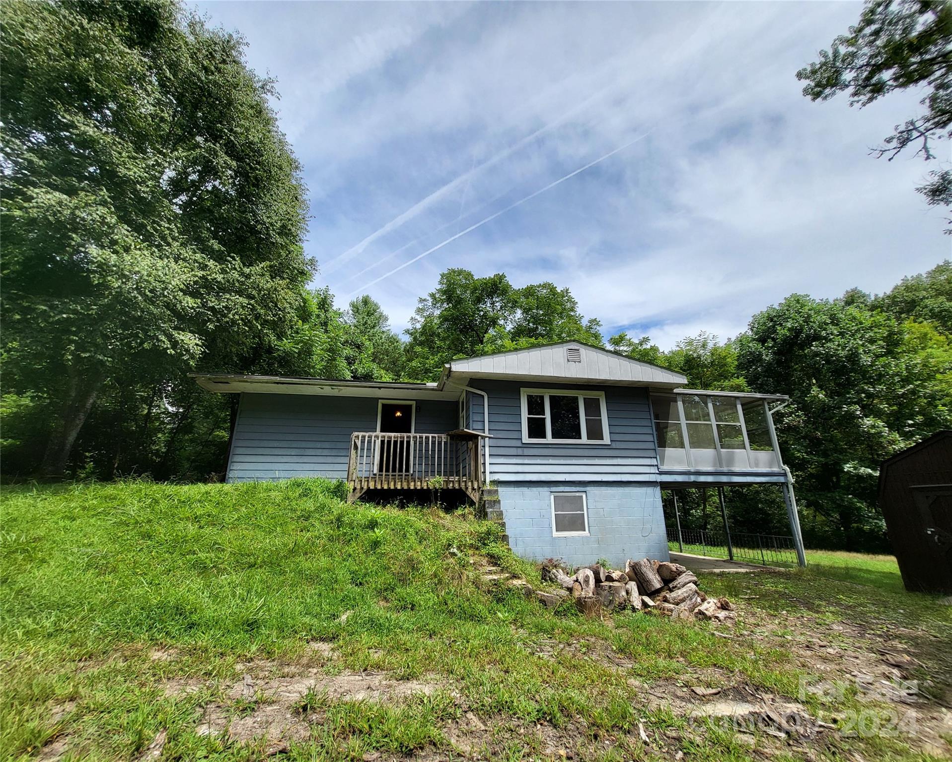 2086 Walnut Hollow Road Brevard NC 28712