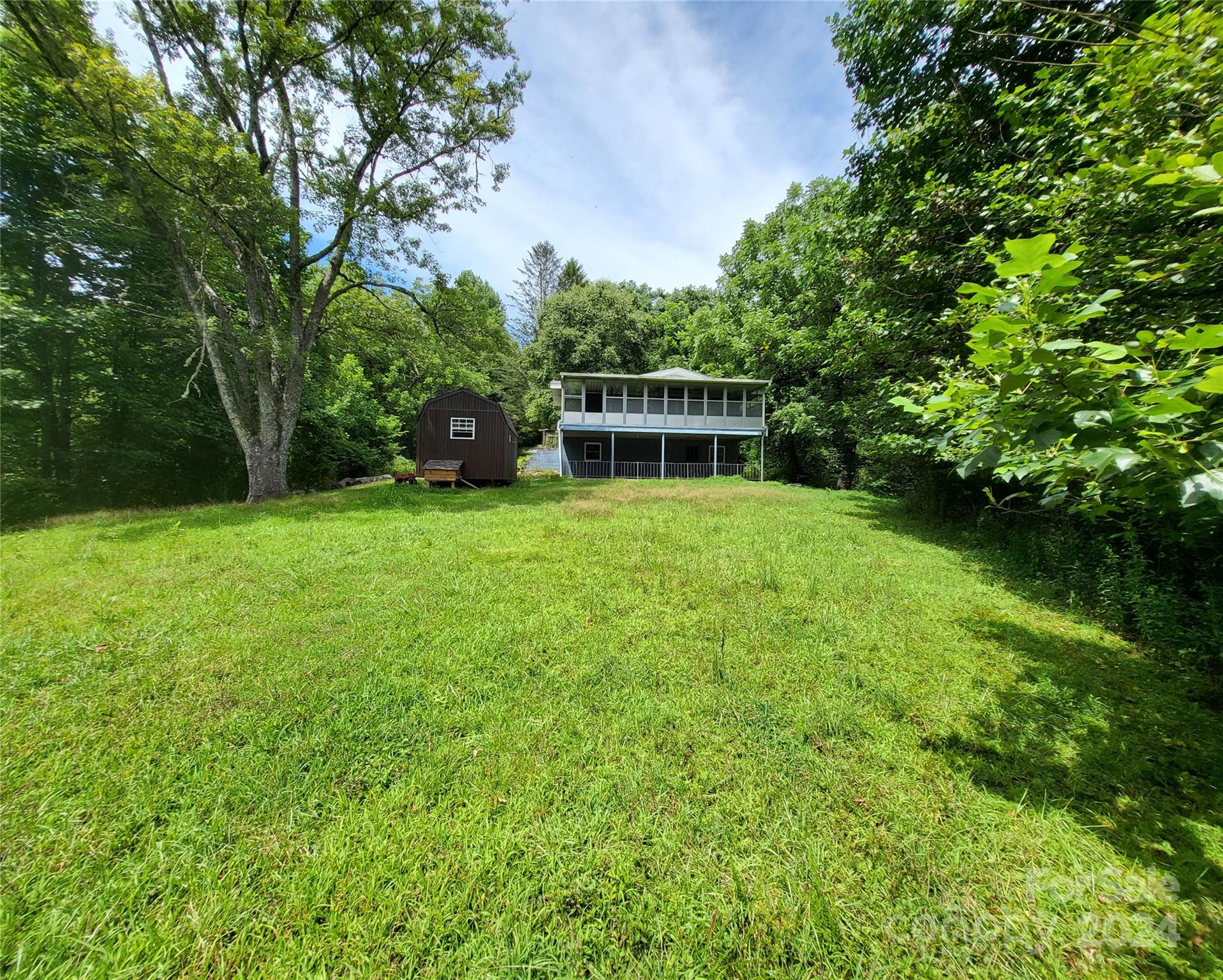 2086 Walnut Hollow Road Brevard NC 28712