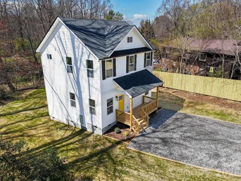 174 Atwood Drive Hendersonville NC 28791