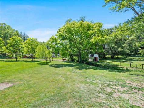 182 Fairway Hills Drive Waynesville NC 28786