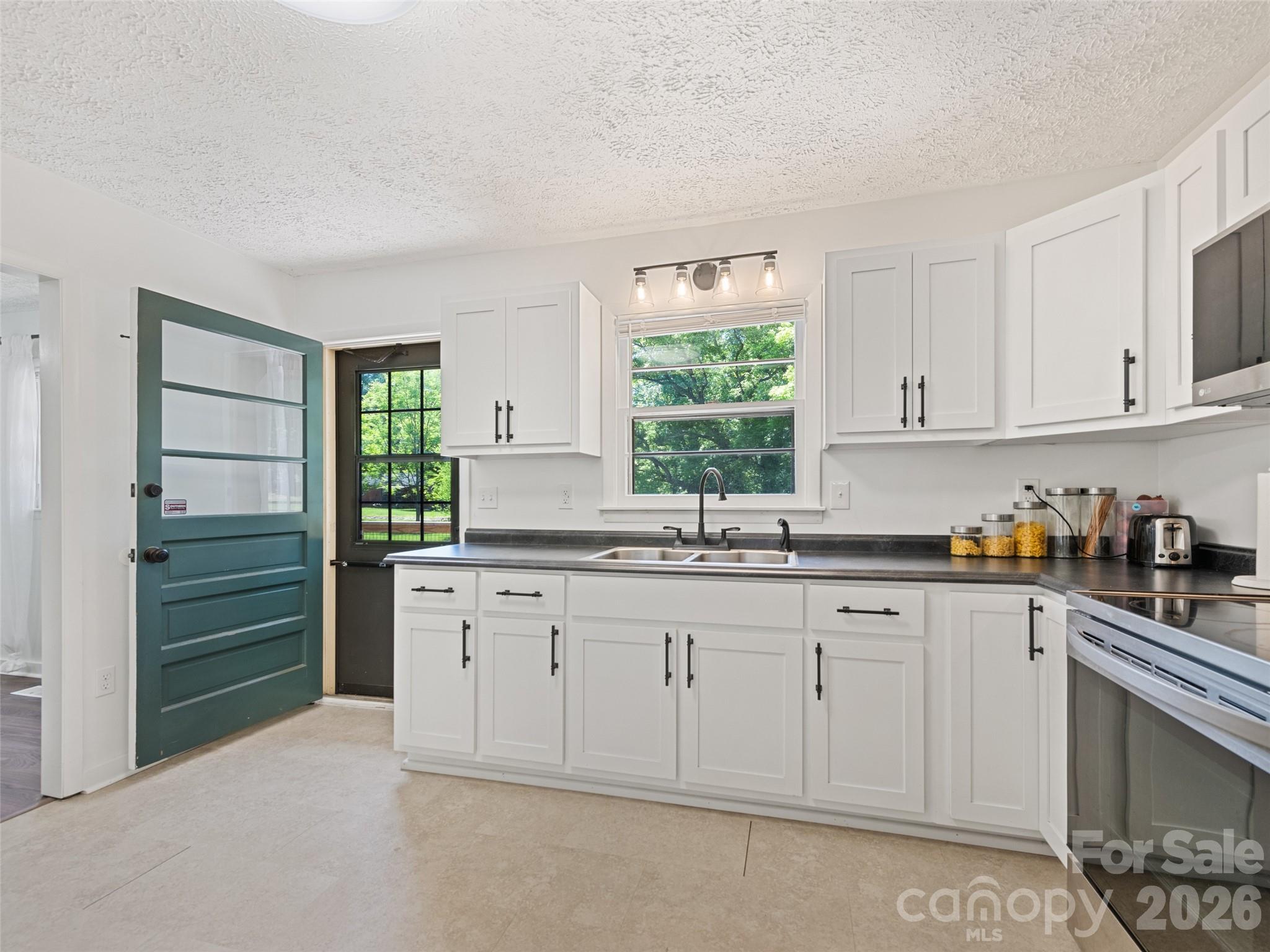 182 Fairway Hills Drive Waynesville NC 28786