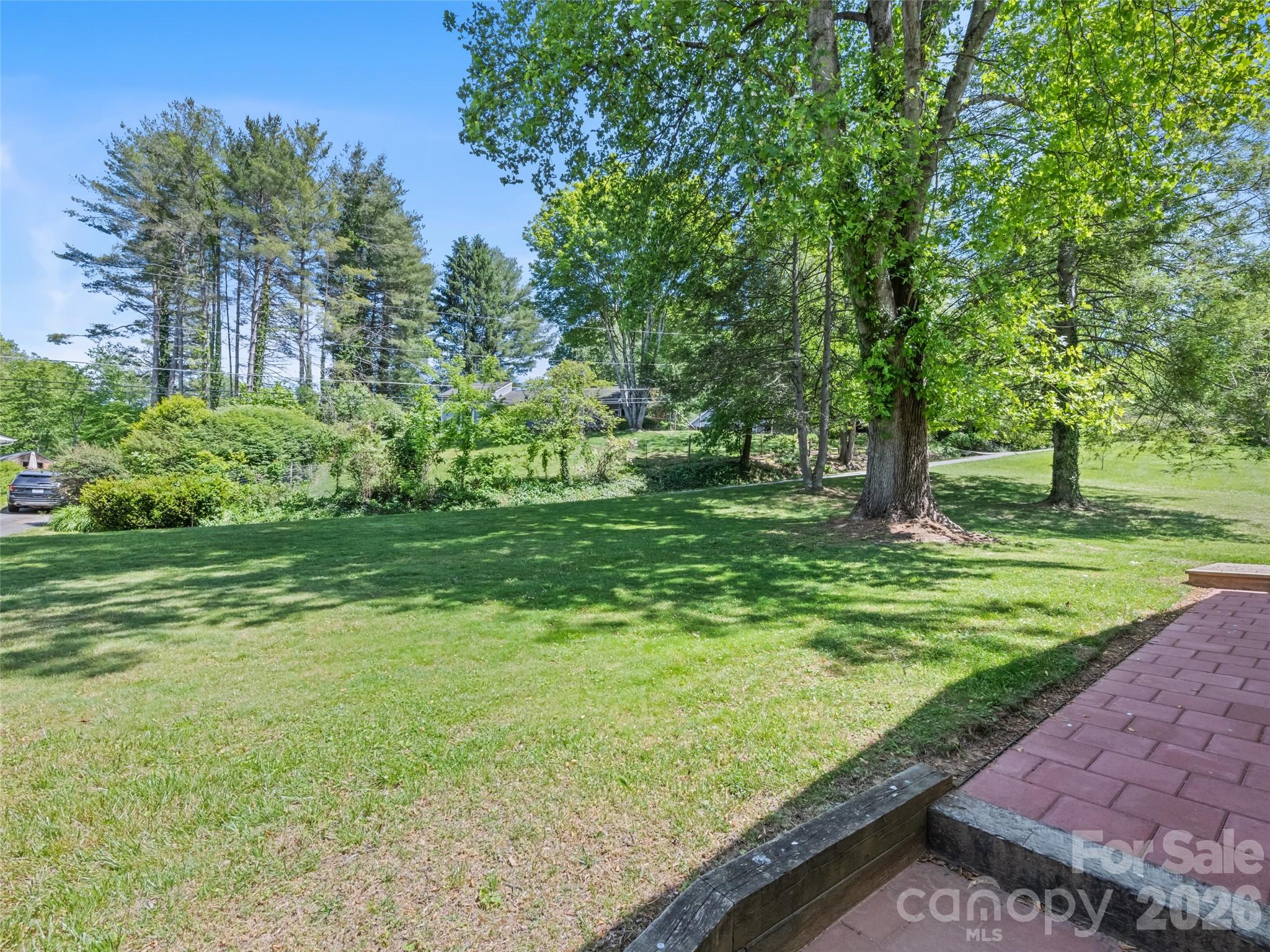 182 Fairway Hills Drive Waynesville NC 28786