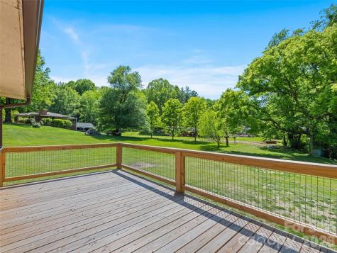 182 Fairway Hills Drive Waynesville NC 28786