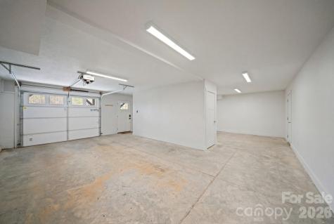 16 Hare Ridge Asheville NC 28803